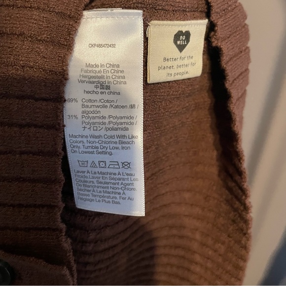 Madewell Button-Front Crop Sweater Tank - Picture 9 of 9